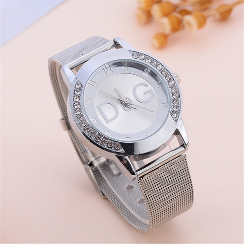 2019 New Fashion Watches European popular Style Women Luxury Brand Quartz Wristwatches Reloj Mujer Casual Stainless Steel Clock